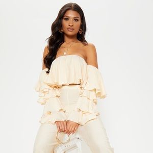 PrettyLittleThing Cream Bardot Tiered Crop Top
